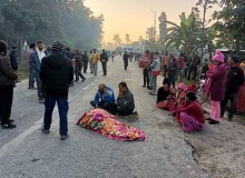 कञ्चनपुरमा गाडीले ठक्कर दिँदा एकजनाको मृत्य, पूर्व–पश्चिम राजमार्ग अवरुद्ध 